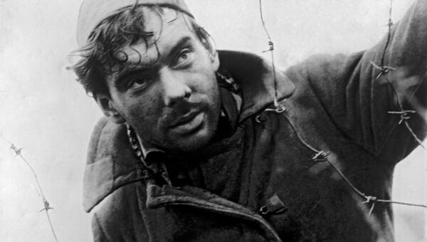 Алексей Баталов в фильме Летят журавли Алексей Баталов в фильме Летят журавли