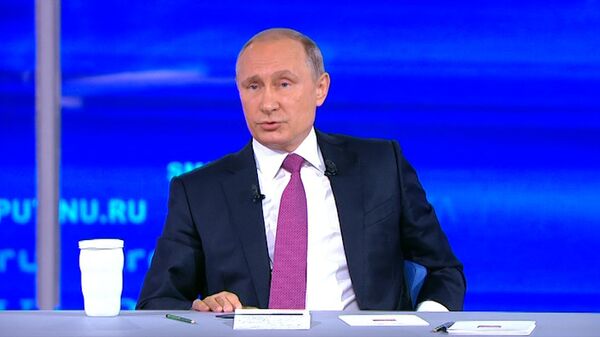Путин похвалил президента Украины за интерес к русской литературе Путин похвалил президента Украины за интерес к русской литературе