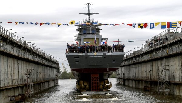 Церемония спуска на воду корвета Гремящий проекта 20385 на заводе ПАО СЗ Северная верфь в Санкт-Петербурге. 30 июня 2017 Церемония спуска на воду корвета Гремящий проекта 20385 на заводе ПАО СЗ Северная верфь в Санкт-Петербурге. 30 июня 2017