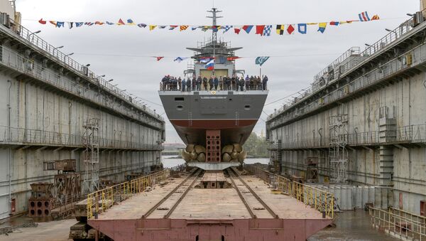 Церемония спуска на воду корвета Гремящий проекта 20385 на заводе ПАО СЗ Северная верфь в Санкт-Петербурге. 30 июня 2017 Церемония спуска на воду корвета Гремящий проекта 20385 на заводе ПАО СЗ Северная верфь в Санкт-Петербурге. 30 июня 2017