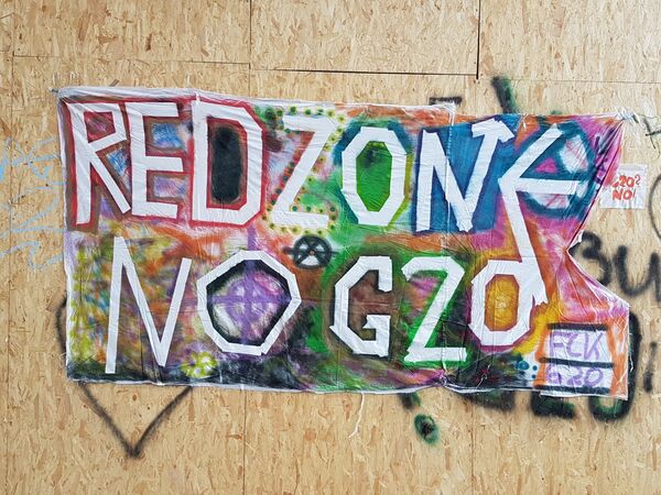 Ситуация на улицах Гамбурга во время саммита G20 Ситуация на улицах Гамбурга во время саммита G20