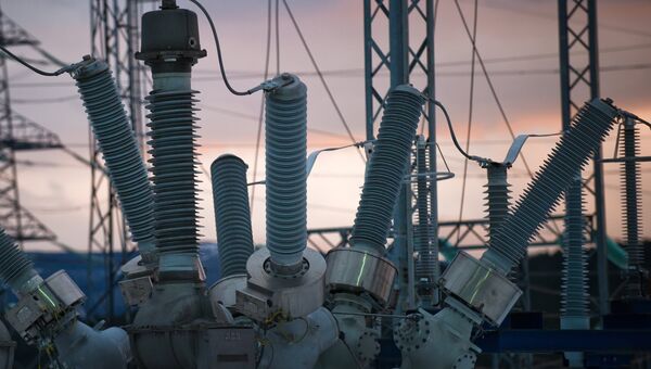 Силовое оборудование трансформаторов на газотурбинной электростанции в Крыму. Архивное фото Силовое оборудование трансформаторов на газотурбинной электростанции в Крыму. Архивное фото