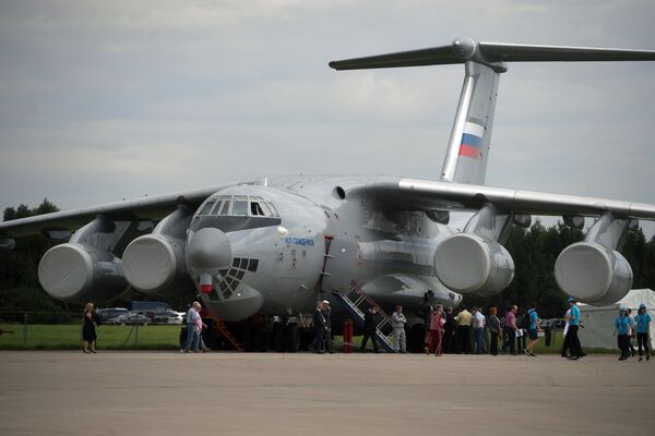 Самолет ИЛ-76 МД на Международном авиационно-космическом салоне МАКС-2017 в Жуковском. 18 июля 2017 Самолет ИЛ-76 МД на Международном авиационно-космическом салоне МАКС-2017 в Жуковском. 18 июля 2017