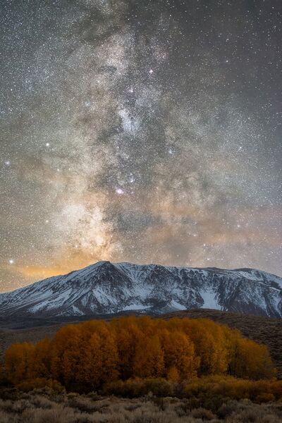 Работа фотографа Brandon Yoshizawa Fall Milk, вошедшая в шорт-лист Insight Astronomy Photographer of the Year 2017 Работа фотографа Brandon Yoshizawa Fall Milk, вошедшая в шорт-лист Insight Astronomy Photographer of the Year 2017