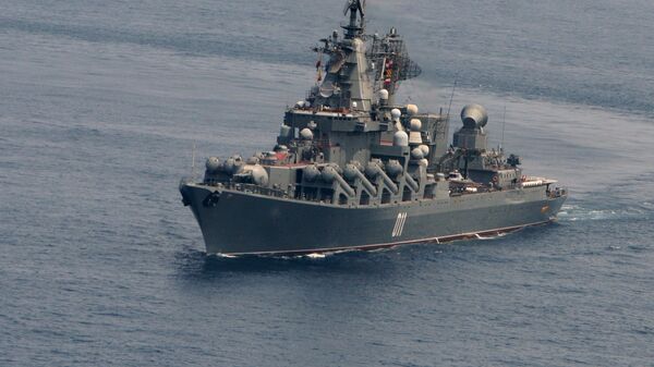 Гвардейский ракетный крейсер ВМФ РФ Варяг. Архивное фото Гвардейский ракетный крейсер ВМФ РФ Варяг. Архивное фото