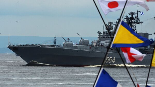 Большой противолодочный корабль Адмирал Трибуц во время парада кораблей, посвященного Дню Военно-морского флота России, во Владивостоке. 30 июля 2017 Большой противолодочный корабль Адмирал Трибуц во время парада кораблей, посвященного Дню Военно-морского флота России, во Владивостоке. 30 июля 2017