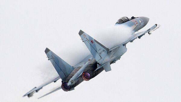 Российский многоцелевой истребитель Су-35 Российский многоцелевой истребитель Су-35