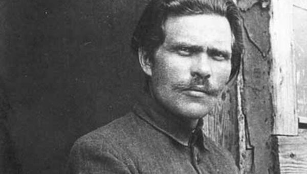 Нестор Махно в лагере для перемещенных лиц в Румынии, 1921 год Нестор Махно в лагере для перемещенных лиц в Румынии, 1921 год