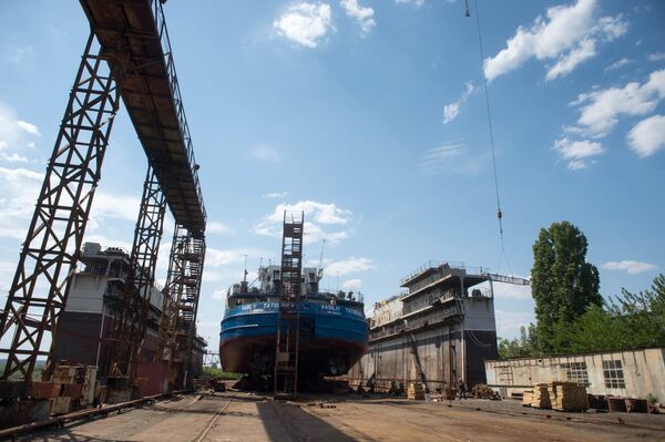 Черноморский судостроительный завод в Николаеве Черноморский судостроительный завод в Николаеве