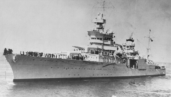 Американский эсминец Индианополис, затонувший в 1945 году в Тихом океане. Архивное фото Американский эсминец Индианополис, затонувший в 1945 году в Тихом океане. Архивное фото