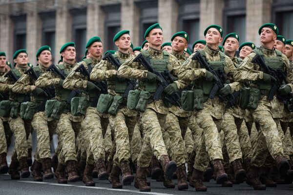 Военнослужащие ВСУ в Киеве. 24 августа 2016 Военнослужащие ВСУ в Киеве. 24 августа 2016