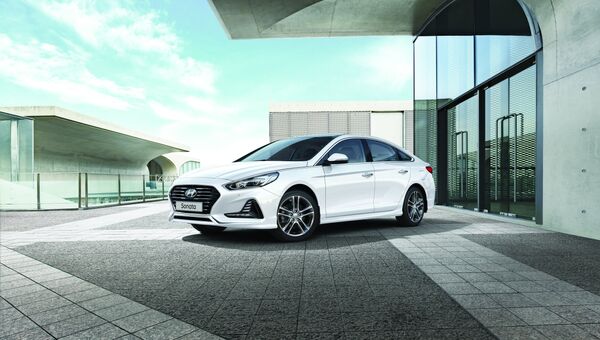 Автомобиль Hyundai Sonata. Архивное фото Автомобиль Hyundai Sonata. Архивное фото