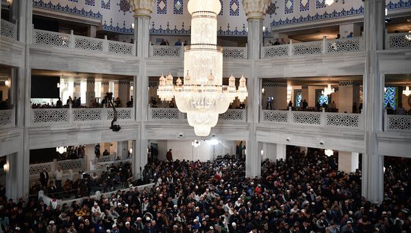 Мусульмане в день праздника жертвоприношения Курбан-байрам в Московской Соборной мечети. 1 сентября 2017 Мусульмане в день праздника жертвоприношения Курбан-байрам в Московской Соборной мечети. 1 сентября 2017