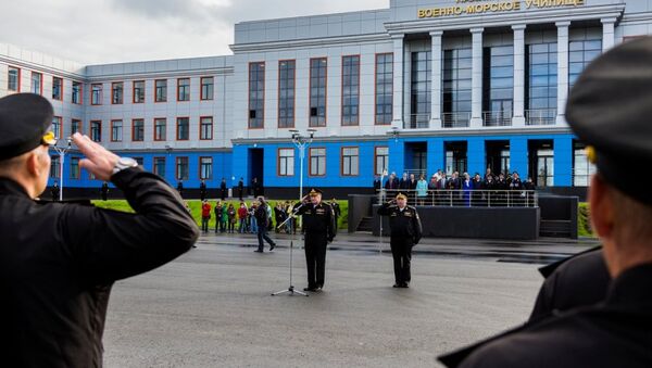 Мурманское Нахимовское военно-морское училище. Архивное фото Мурманское Нахимовское военно-морское училище. Архивное фото