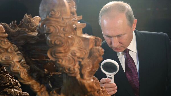 3 сентября 2017. Президент РФ Владимир Путин на выставке культурного наследия Китая в Сямэне 3 сентября 2017. Президент РФ Владимир Путин на выставке культурного наследия Китая в Сямэне
