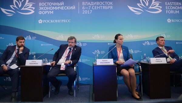 Во время панельной сессии Дальневосточники: демографическое развитие, новое качество жизни, новые возможности, проходящей в рамках Восточного экономического форума во Владивостоке. 6 сентября 2017 Во время панельной сессии Дальневосточники: демографическое развитие, новое качество жизни, новые возможности, проходящей в рамках Восточного экономического форума во Владивостоке. 6 сентября 2017