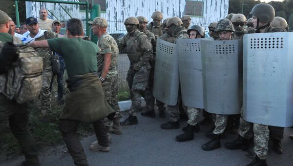 У пункта пропуска Шегени на украинско-польской границе, где собирается пересечь границу бывший президент Грузии, экс-губернатор Одесской области Михаил Саакашвили У пункта пропуска Шегени на украинско-польской границе, где собирается пересечь границу бывший президент Грузии, экс-губернатор Одесской области Михаил Саакашвили