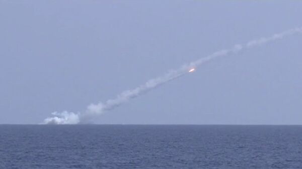 Кадры пуска ракет Калибр с подлодок Великий Новгород и Колпино по объектам ИГ Кадры пуска ракет Калибр с подлодок Великий Новгород и Колпино по объектам ИГ