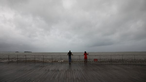 Во время ураган Мария вблизи острова Гваделупа. 19 сентября 2017 Во время ураган Мария вблизи острова Гваделупа. 19 сентября 2017