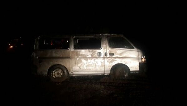 Автомобиль Nissan Caravan, перевозивший пассажиров из села Томтор в Якутск по трассе Колыма в Якутии. Архивное фото Автомобиль Nissan Caravan, перевозивший пассажиров из села Томтор в Якутск по трассе Колыма в Якутии. Архивное фото