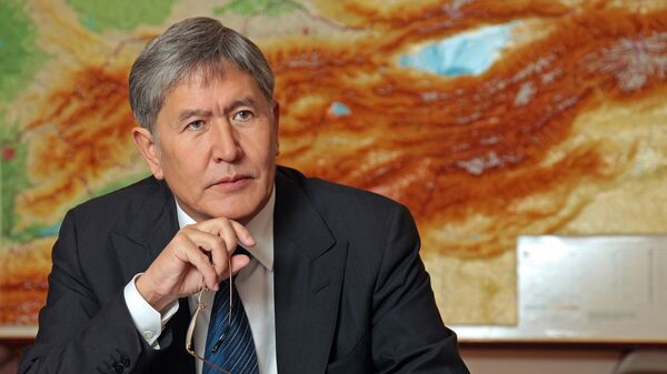Экс-президенту Киргизии Алмазбеку Атамбаеву предъявили обвинение в убийстве