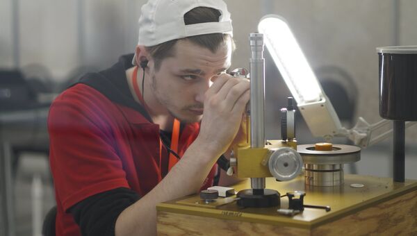 V Национальный чемпионат WorldSkills в Краснодаре. Соревнования в компетенции Ювелирное дело V Национальный чемпионат WorldSkills в Краснодаре. Соревнования в компетенции Ювелирное дело