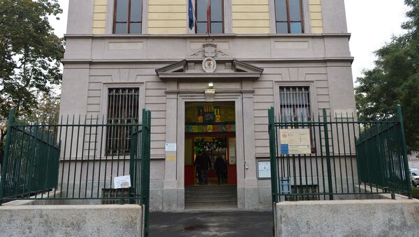 Избирательный участок в Милане, где проходит референдум об автономии Ломбардии. 22 октября 2017 Избирательный участок в Милане, где проходит референдум об автономии Ломбардии. 22 октября 2017