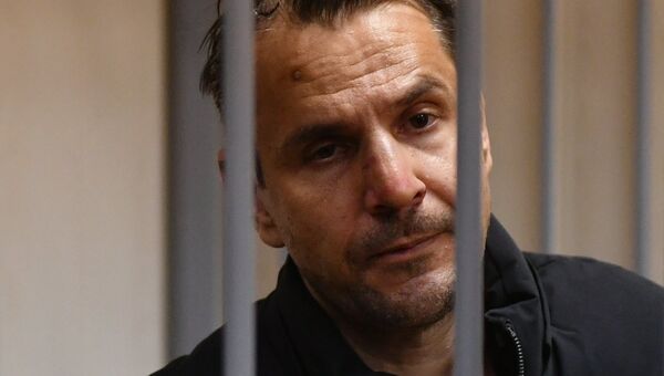 Подозреваемый в нападении на журналистку Эха Москвы Татьяну Фельгенгауэр Борис Гриц в Пресненском суде Москвы. 24 октября 2017 Подозреваемый в нападении на журналистку Эха Москвы Татьяну Фельгенгауэр Борис Гриц в Пресненском суде Москвы. 24 октября 2017