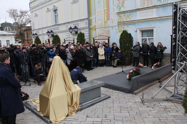 Открытие памятника Эльдару Рязанову в Самаре Открытие памятника Эльдару Рязанову в Самаре