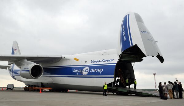 Самолет АН-124-100 Руслан авиакомпании Волга-Днепр Самолет АН-124-100 Руслан авиакомпании Волга-Днепр