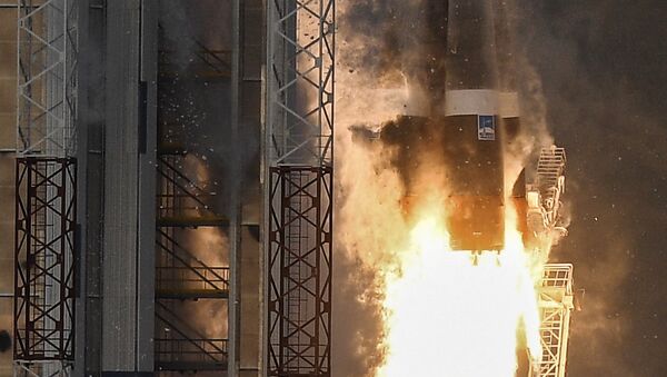 Старт ракеты-носителя Союз-2.1б с космическим аппаратом дистанционного зондирования Земли Метеор №2-1 и с 17 иностранными аппаратами с космодрома Восточный. 28 ноября 2017 Старт ракеты-носителя Союз-2.1б с космическим аппаратом дистанционного зондирования Земли Метеор №2-1 и с 17 иностранными аппаратами с космодрома Восточный. 28 ноября 2017