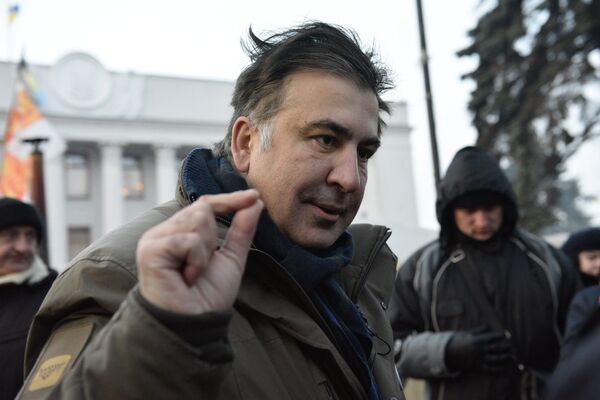 Михаил Саакашвили у здания Верховной рады в Киеве. 6 декабря 2017 Михаил Саакашвили у здания Верховной рады в Киеве. 6 декабря 2017
