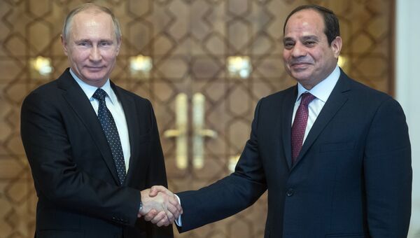 Президент РФ Владимир Путин и президент Египта Абдельфаттах Сиси. Архивное фото Президент РФ Владимир Путин и президент Египта Абдельфаттах Сиси. Архивное фото