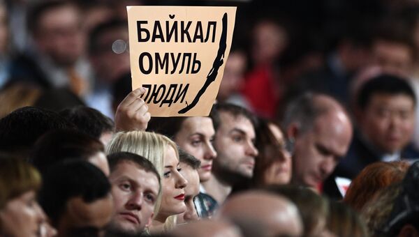 Журналисты на ежегодной большой пресс-конференции президента РФ Владимира Путина Журналисты на ежегодной большой пресс-конференции президента РФ Владимира Путина