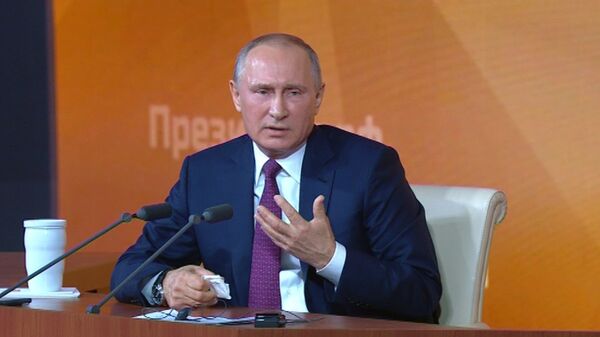 Путин о русских и украинцах: В основе своей мы один народ Путин о русских и украинцах: В основе своей мы один народ