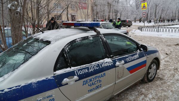 Автомобиль полиции у школы № 127 в Перми. 15 января 2018 Автомобиль полиции у школы № 127 в Перми. 15 января 2018