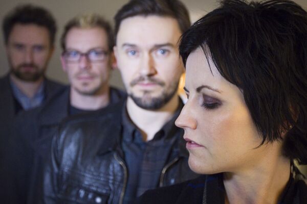 Долорес О'Риордан в составе группы The Cranberries Долорес О'Риордан в составе группы The Cranberries
