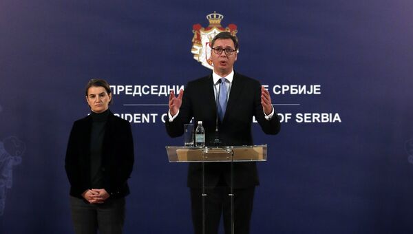 Президент Сербии Александр Вучич во время пресс-конференции после смерти косовского сербского политика Оливера Ивановича. 16 января 2018 Президент Сербии Александр Вучич во время пресс-конференции после смерти косовского сербского политика Оливера Ивановича. 16 января 2018