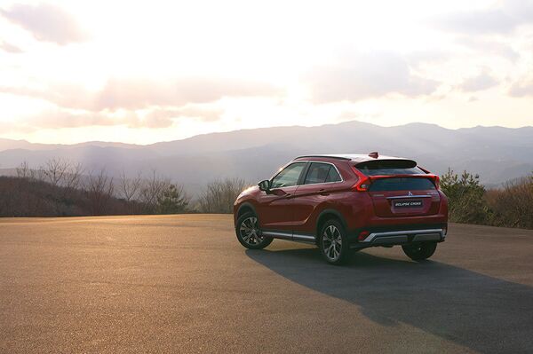 Автомобиль Mitsubishi Eclipse Cross Автомобиль Mitsubishi Eclipse Cross