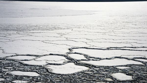 Уссурийский залив во Владивостоке. Архивное фото Уссурийский залив во Владивостоке. Архивное фото