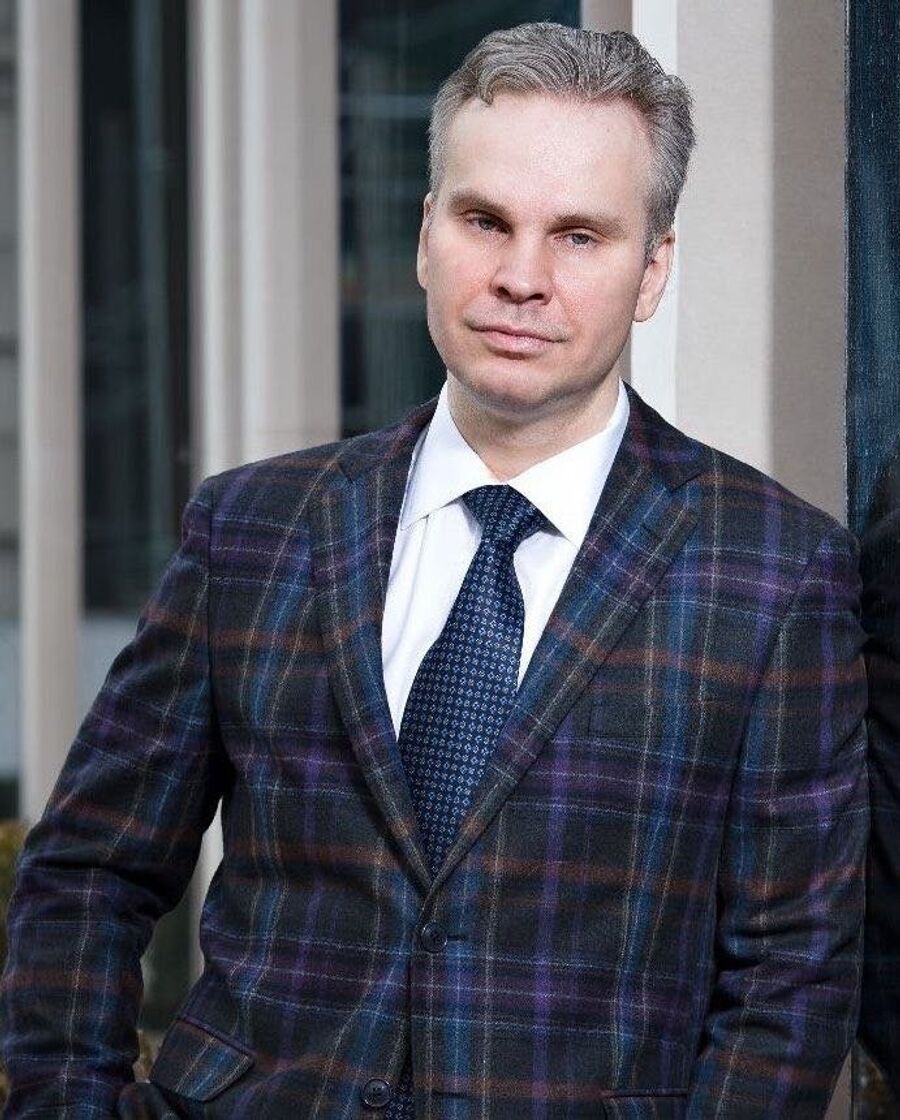 Дмитрий Гололобов Дмитрий Гололобов