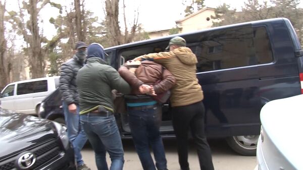 Кадры задержания украинца за шпионаж в Симферополе. Оперативная съемка ФСБ Кадры задержания украинца за шпионаж в Симферополе. Оперативная съемка ФСБ