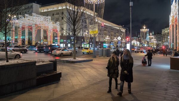 Новогодняя иллюминация на Тверской улице Новогодняя иллюминация на Тверской улице
