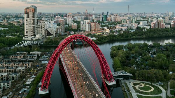 Живописный мост на северо-западе Москвы Живописный мост на северо-западе Москвы