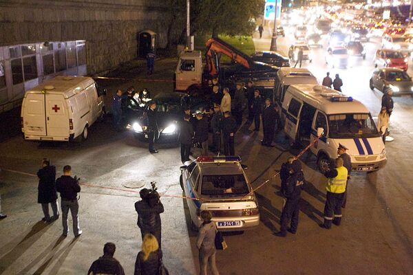 Руслан Ямадаев был убит в центре Москвы 24 сентября 2008 года. Фото с места убийства Руслан Ямадаев был убит в центре Москвы 24 сентября 2008 года. Фото с места убийства