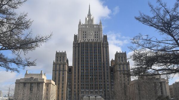 Здание министерства иностранных дел РФ Здание министерства иностранных дел РФ