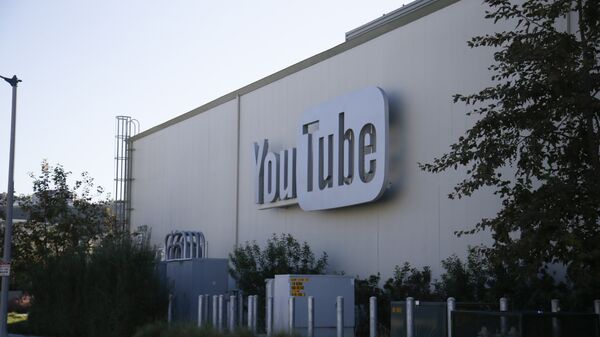 Глава YouTube рассчитывает продолжить работу сервиса в России 