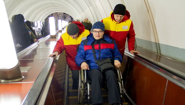 Сотрудники Центр обеспечения мобильности пассажиров и Виталий Король Сотрудники Центр обеспечения мобильности пассажиров и Виталий Король