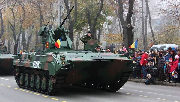 БМП MLI-84 во время парада в Бухаресте БМП MLI-84 во время парада в Бухаресте