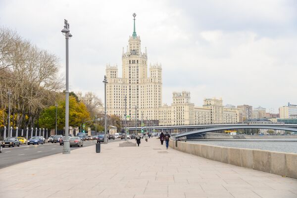 Высотка на Котельнической набережной Высотка на Котельнической набережной